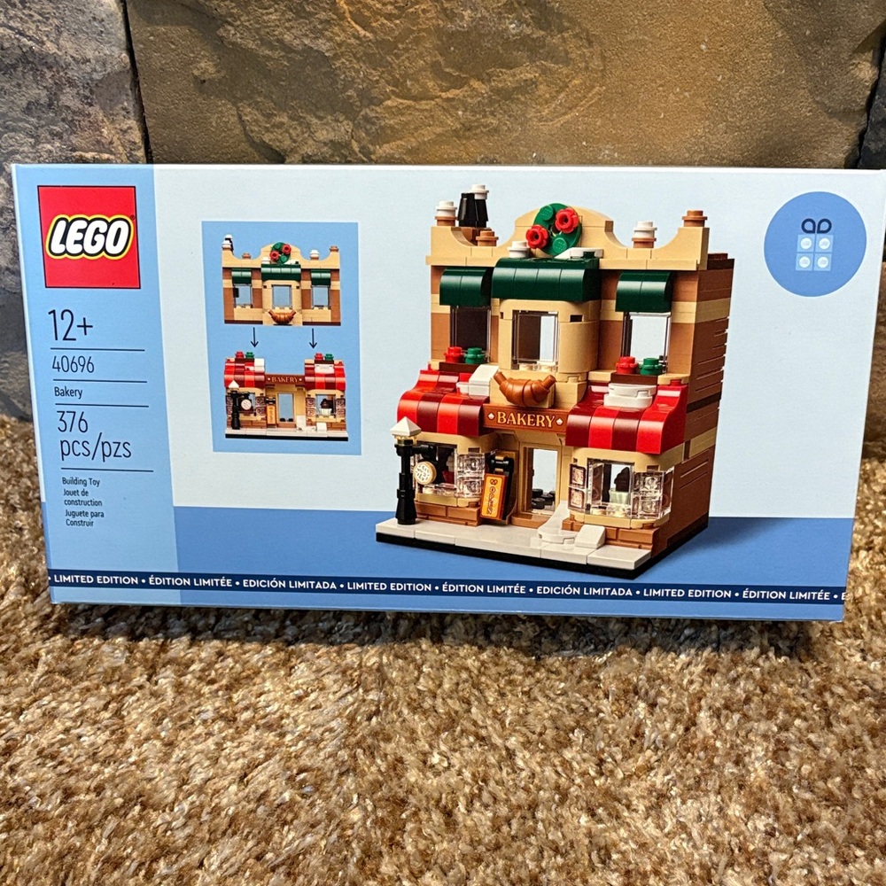 Lego Bakery Building Set (40696)